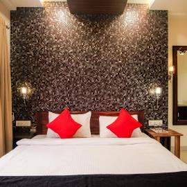Hotel Grand palace & Banquet