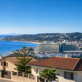 Spacious Duplex in Sitges with Sea Views, Terrace & Free Parking Area