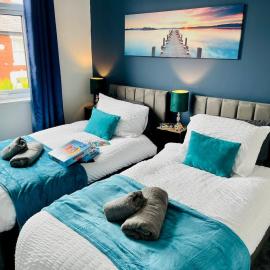 Your lovely 3-bed-home in Leyland sleeps 6 near M6, hotel u gradu Farington
