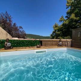 Location climatisée extérieur et piscine