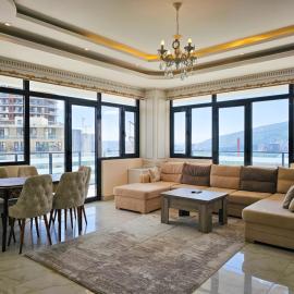Luxury & Ample 1-Bedroom City-Center - Amazing Balcony - GreenHill Residence