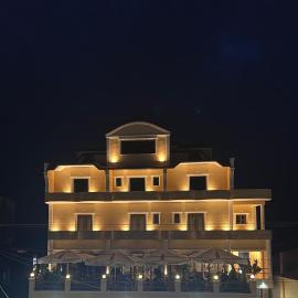Hotel Bar Prive, ξενοδοχείο σε Bilisht