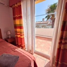 Sunny Bungalow air conditioning in every room
