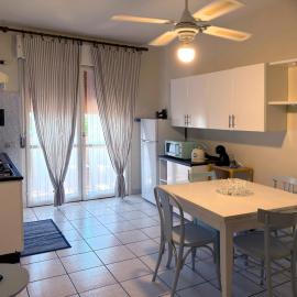 GuestHost - Rossini Mare Apartment with Parking