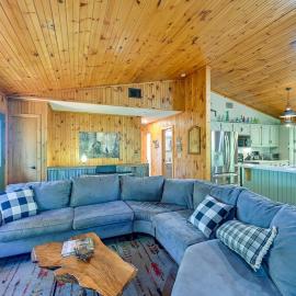 Mountain View Retreat | Fireplace + EV