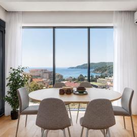 Panoramic Sea View 3BR Pool & Private Parking