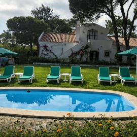 Pinewood Beach Villa- Colares