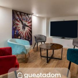 Le Movie - Proche gare, hotel u gradu 'Laval'
