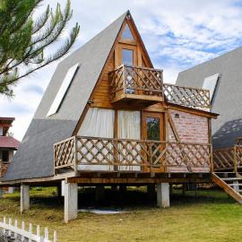Mount House Lodge, hotel em Guano