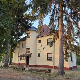 Mara Ház, отель в городе Lengyel