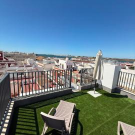 Ayamonte में, होटल Apartamentos Luxury Cristina