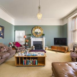 5 Bed in Melrose oc-79418