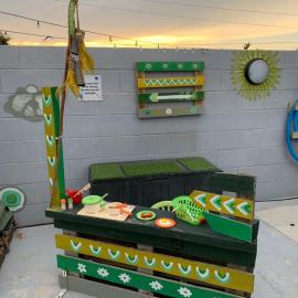 Casa Enric , con zona infantil, piscina y parking privado, Hotel in Deltebre