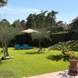 VILLASIMIUS VILLA AND GARDEN, 10 MIN FROM BEACH