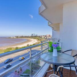 Oceanfront Malvín, Balcony with amazing views