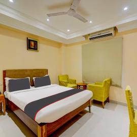 XOTEL ASHOKNAGAR - Business Class Rooms Near T Nagar & Vadapalani Temple, hotel i Chennai