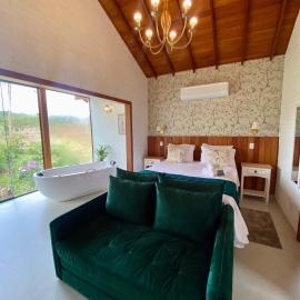 Chalés Colina dos Colibris, hotell i Santa Teresa