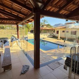 Retiro familiar com piscina lazer e conforto