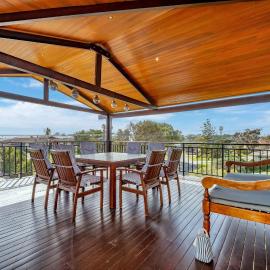 Ocean-View 3-Bed House in Halls Head, hotel em Mandurah