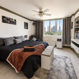 3BR Condo at Heart of Downtown with Theme Lounge & Workspace