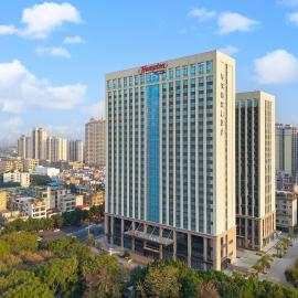 玉林国际会展中心希尔顿欢朋酒店, hotel v destinaci Yulin