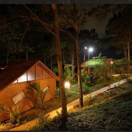 D-Hill Village 4, hotel sa Khiêm Ðức