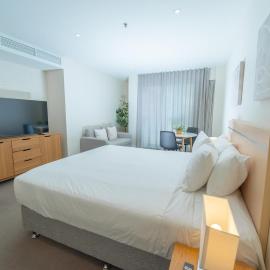 Gorgeous Studio on Glenelg Beach!, hotel v mestu Glenelg