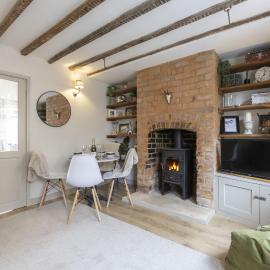 Cosy Tarbh Cottage with Log Burner in Winchcombe