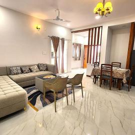 Enchanting 3BHK With Allround Green & Ventilation, hotel u gradu 'Lingampalli'