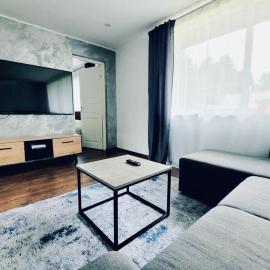 Cozy Family House with Sauna & Garden, hotel di Kardla