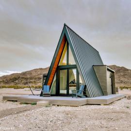 Luxury A-Frame with Furnished Deck in Terlingua, Texas, hotel v destinaci Terlingua