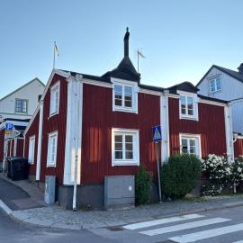 Gatuhus med havsbris - Karlshamn