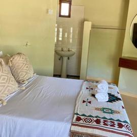 Mafuramhepo Lakeside Resort, Hotel in Masvingo