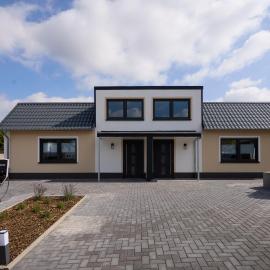 FeWo Petry Lutzerath-moderne Ferienwohnung mit Klima, Terrasse & E-Ladestation