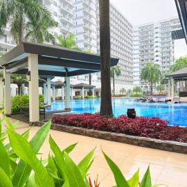 Shell Residences Twin Rooms by PauL