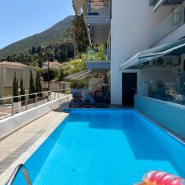 Modern studio with pool in Nikiana