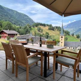 Chalet Mallum – Lower Apartment, hôtel à Grengiols