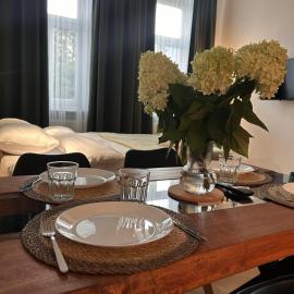 Apartamenty Wolności، فندق في نيسا