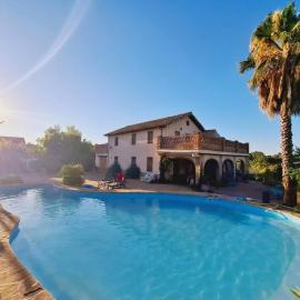 Casa Renacimiento, hotel a Coín