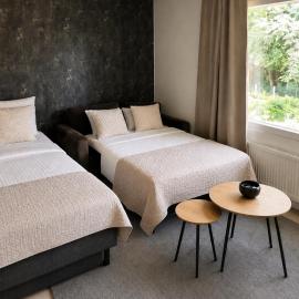 Vuokatti lomahuoneisto keskellä Vuokattia sijaitseva asunto sisältyy Sauna Ilmainen Pysäköinti Wi-Fi, hotel in Vuokatti