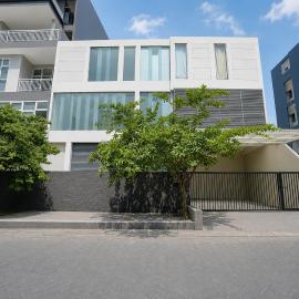 Hotel O near Ciputra Hospital formerly Veloura Living Citraland, готель у Сурабаї