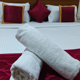 GSILVER SS HOTELS - BUSINESS CLASS ROOMS Near Tirupur Railway Station & Kadharpet, hotel em Tiruppur