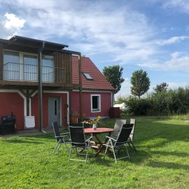 Ferienhaus mit großem Garten, weitem Blick & viel Natur