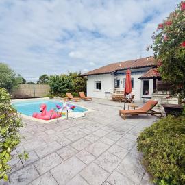 Villa Bordaberria Pays Basque - 5 chambres, piscine, 15 min Biarritz