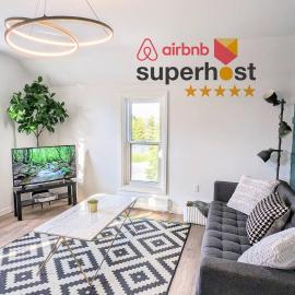 Stylish & Modern House + Near Barrie Beach!