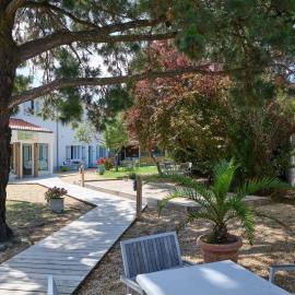 Maison Esperanza hôtel et appartement、ノワールムーティエのホテル