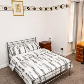 Spacious Double Room near Wolverhampton City Centre, ξενοδοχείο σε Wolverhampton