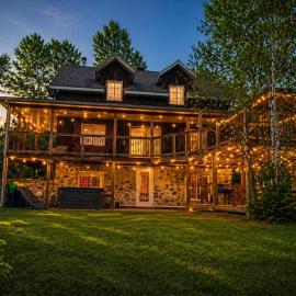 Lake Views, Hot Tub, Fireplace and Pool Table