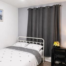 Cosy Double Room Ideal for Professionals、ウォルヴァーハンプトンのホテル