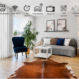 Gelbe Koffer - Design-Apartment in Schiffweiler - 2 Parkplätze - Self-Check-in - ruhig & naturnah, מלון בSchiffweiler